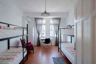 Хостелы Hostel Musala Варна Кровать в общем номере для женщин с 4 кроватями-3