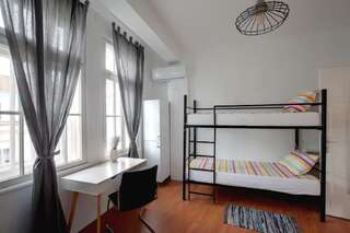 Хостелы Hostel Musala Варна Кровать в общем номере для мужчин с 4 кроватями-1